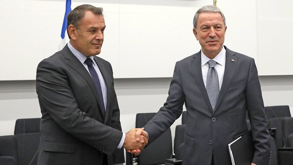 Παναγιωτόπουλος- Ακάρ «διασταυρώθηκαν» στο ΝΑΤΟ- Η ατάκα του Έλληνα υπουργού