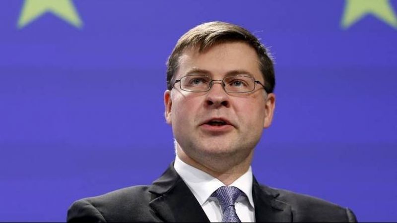 Ντομπρόβσκις: Δεν επείγουν τα τραπεζικά ζητήματα στην γ' αξιολόγηση