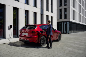 Το ολοκαίνουργιο Mazda CX-60 έφτασε στην Ελλάδα