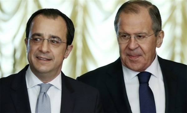 Συνεχείς οι διπλωματικές επαφές Λευκωσίας-Μόσχας
