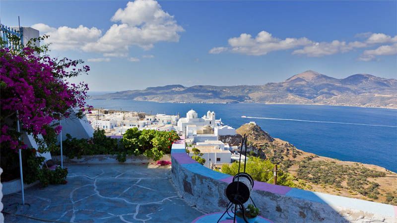 Χρονιά ρεκόρ στον τουρισμό για τη Μήλο