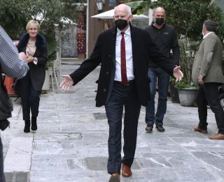 Παπανδρέου: Όλες οι προοδευτικές δυνάμεις να βρούνε στέγη στην παράταξη