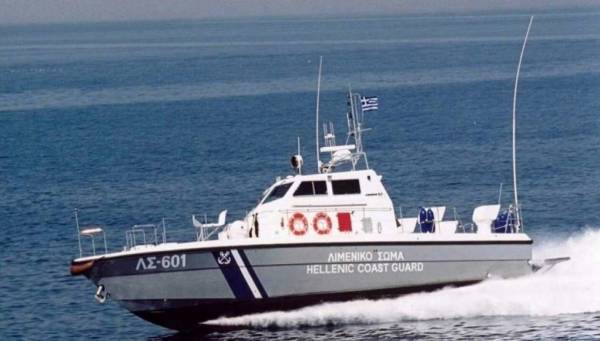 Πύλος: Εντοπίστηκε ιστιοφόρο με δεκάδες πρόσφυγες - μετανάστες