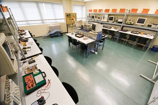 ΟΑΕΔ: Ξεκινούν οι αιτήσεις για προσλήψεις εκπαιδευτικών στα ΙΕΚ