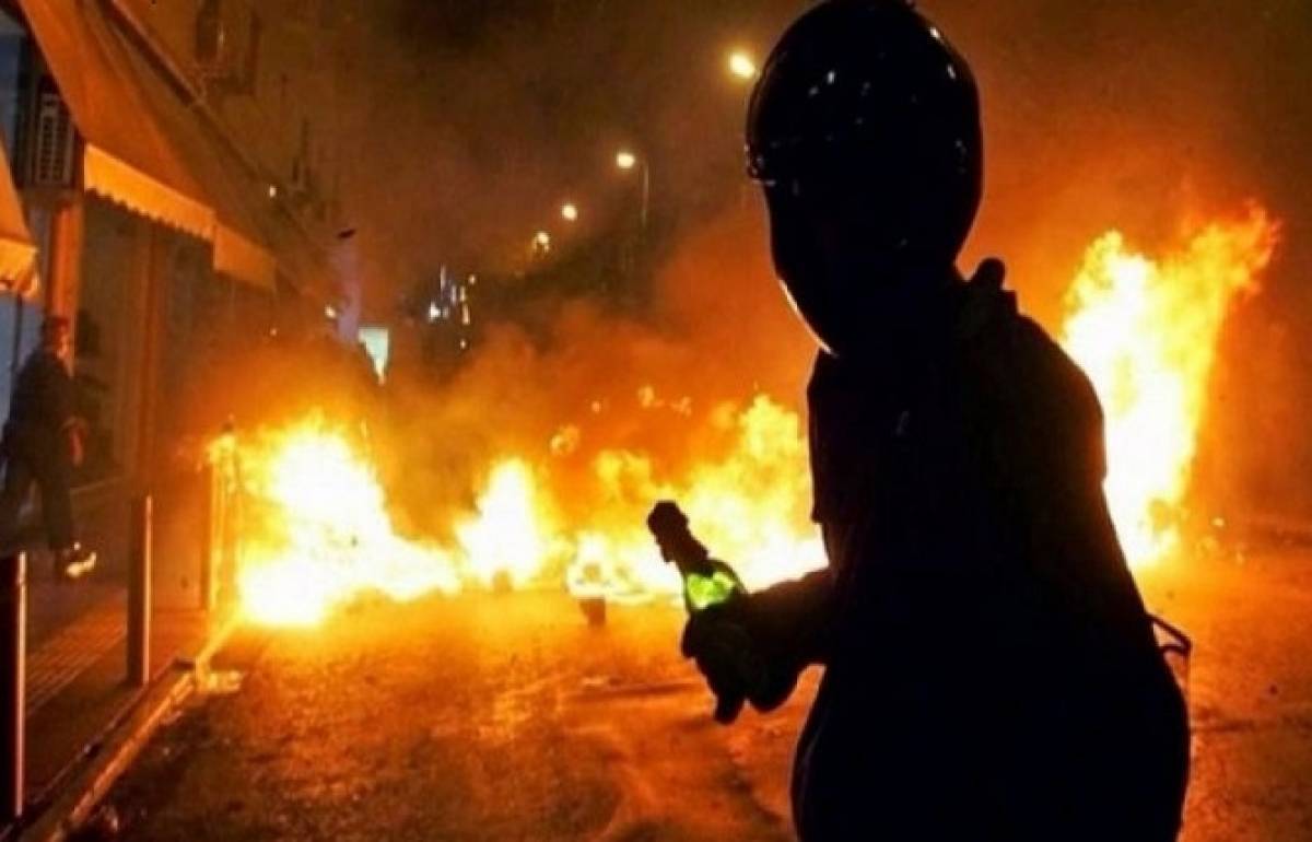 Η κατασκευή μολότοφ μετατρέπεται από κακούργημα σε πλημμέλημα