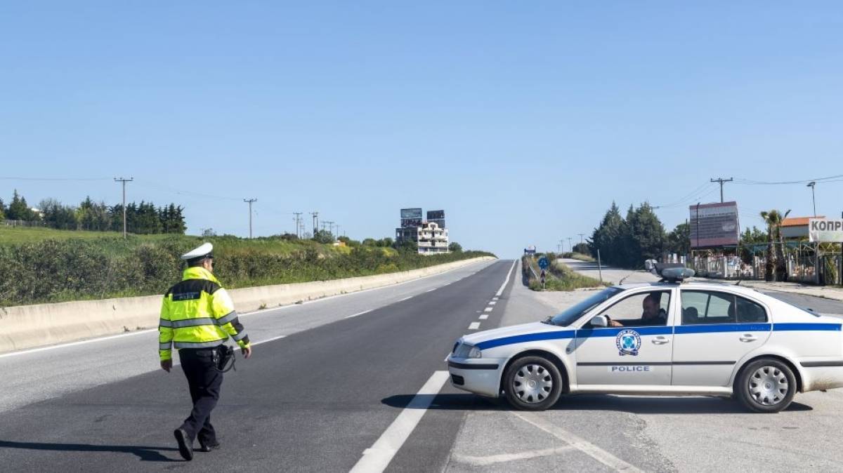 Απαγόρευση κυκλοφορίας: 930 παραβάσεις το Μ. Σάββατο