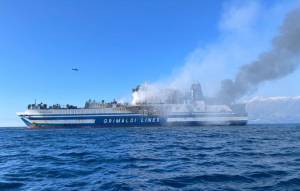 Euroferry Olympia: Εντοπίστηκε απανθρακωμένο πτώμα στο γκαράζ