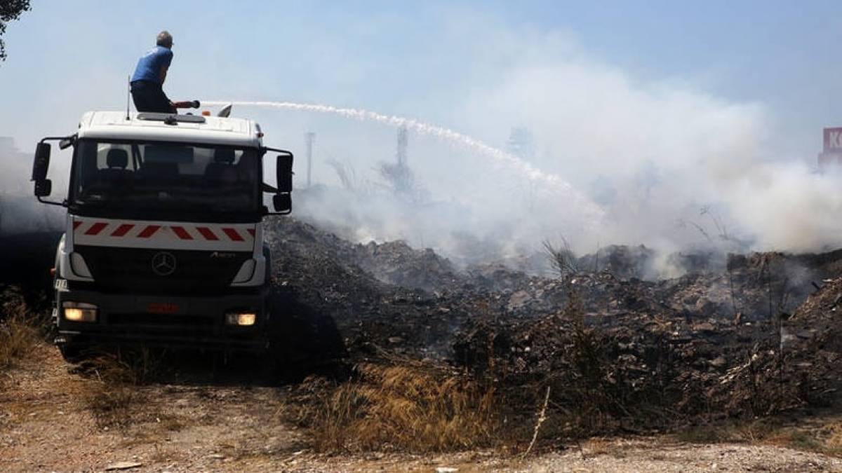 Υπό μερικό έλεγχο οι φωτιές σε Μεσσηνία και Κεφαλονιά