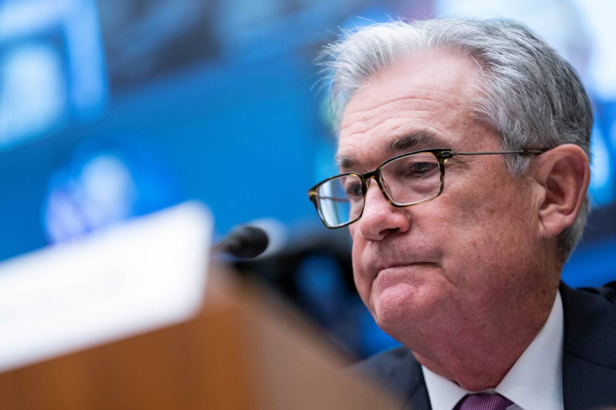 Πάουελ (Fed): Το tapering είναι κοντά-Αργεί η αύξηση των επιτοκίων