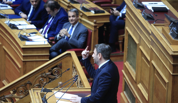 Το νέο πολιτικό περιβάλλον, τα σχέδια του Ανδρουλάκη και οι δημοσκοπήσεις