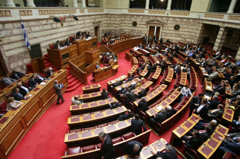 Πέρασαν οι τροπολογίες για τα κανάλια-Ποιοι τις ψήφισαν-Τι αλλάζει
