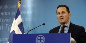 Ηχηρό «όχι» Πέτσα στο ενδεχόμενο αποστρατιωτικοποίησης των νησιών του Αιγαίου