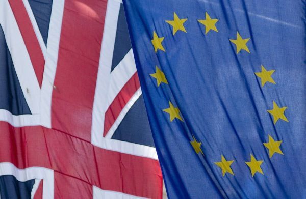 Spiegel: Το Brexit θα κοστίσει στη Γερμανία 9 δισ. ευρώ