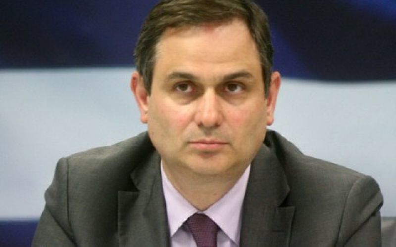 Χέρι στους τραπεζικούς λογαριασμούς των οφειλετών θα βάζει το Δημόσιο!