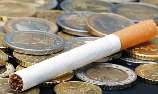 «Αέρας κοπανιστός» γίνονται έσοδα 200 εκατ. λόγω υπερφορλόγησης καπνικών
