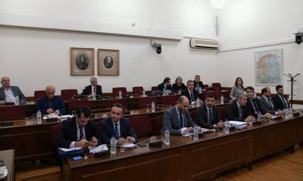 Αποχωρεί από την Προανακριτική Επιτροπή το ΚΚΕ