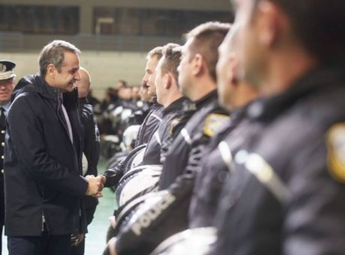 Μητσοτάκης: Ακόμη 1.500 νέοι ειδικοί φρουροί από σήμερα στους δρόμους