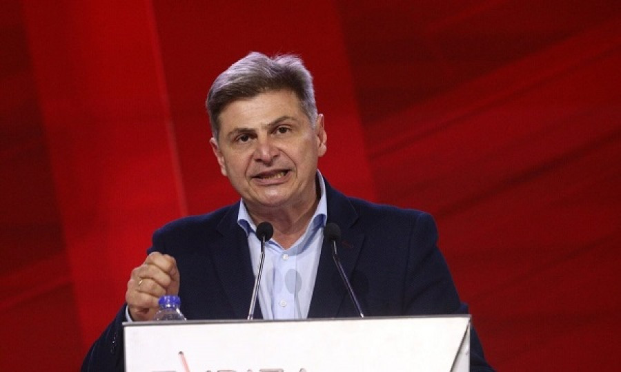 Εκτός Ευρωομάδας ΣΥΡΙΖΑ ο Φαραντούρης – Αρνείται να παραδώσει την έδρα παρά τις πιέσεις