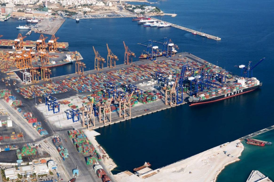 Ο παραλογισμός με τα βαρέα και ανθυγιεινά στο λιμάνι του Πειραιά