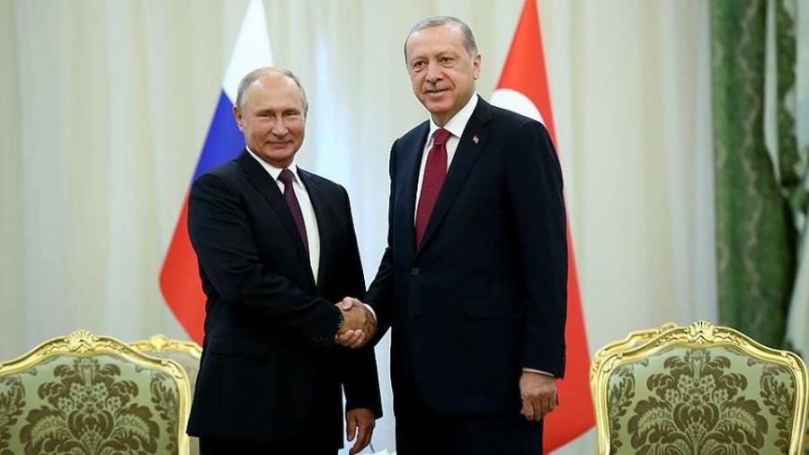 Αγιά Σοφιά: «Φτηνή» δικαιολογία Πούτιν για τον Ερντογάν