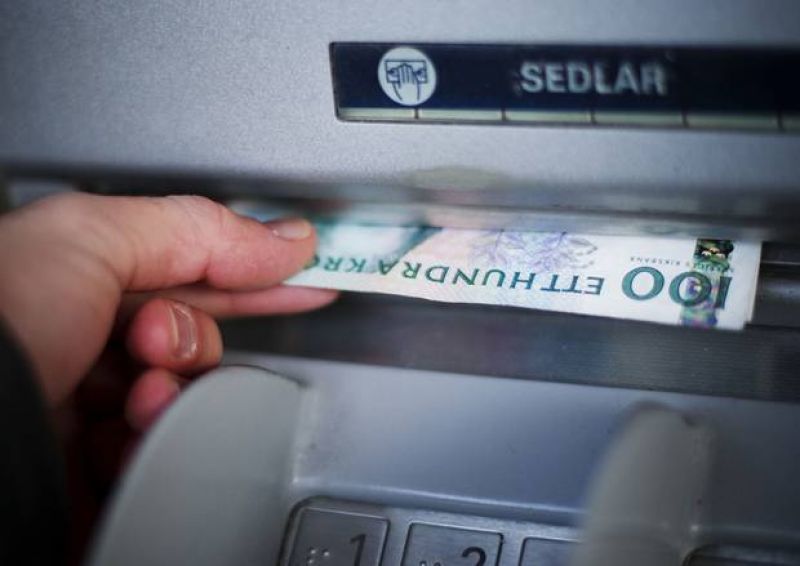 Γιατί η Σουηδία καταργεί τα μετρητά;