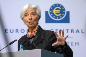 Λαγκάρντ προς κυβερνήσεις: Εμείς τον πληθωρισμό, εσείς τα δημοσιονομικά
