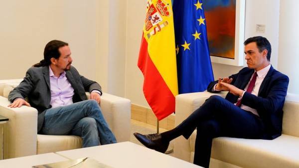 «Λευκός καπνός» στην Ισπανία: Συμφωνία Σοσιαλιστών-Podemos