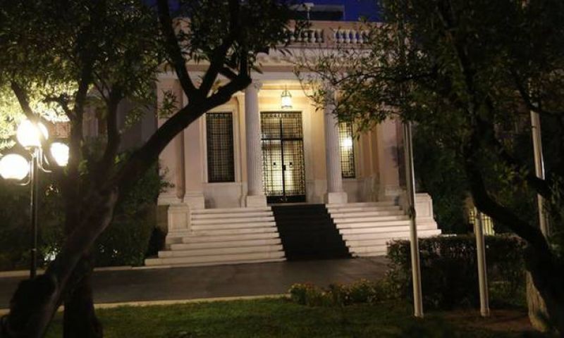 Προαπαιτούμενα: «Αγώνας δρόμου» για συμφωνία σε 48 ώρες