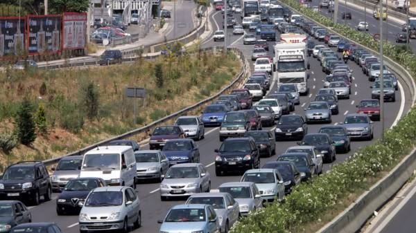 Στο «κόκκινο» Αττική Οδός και Αθηνών - Κορίνθου