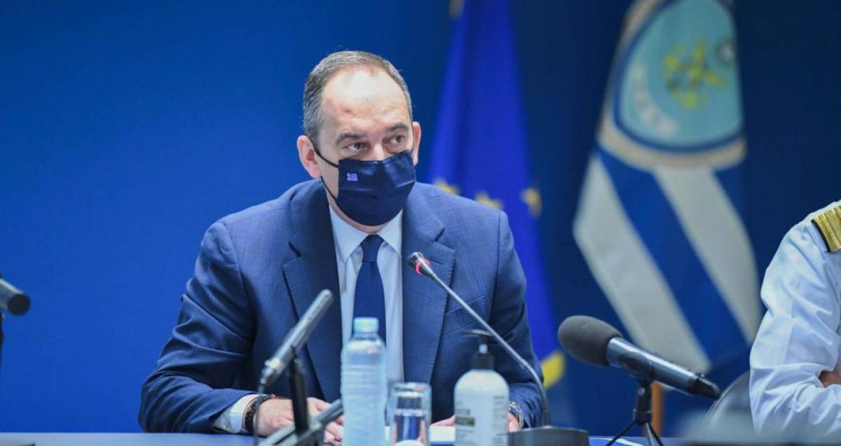 Πλακιωτάκης: 2.500 άτομα εκτός πλοίων το τριήμερο από τους ελέγχους