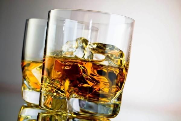 Εξαγωγική ρελάνς από τον κλάδο των ελληνικών αλκοολούχων ποτών παρά τα φοροχτυπήματα