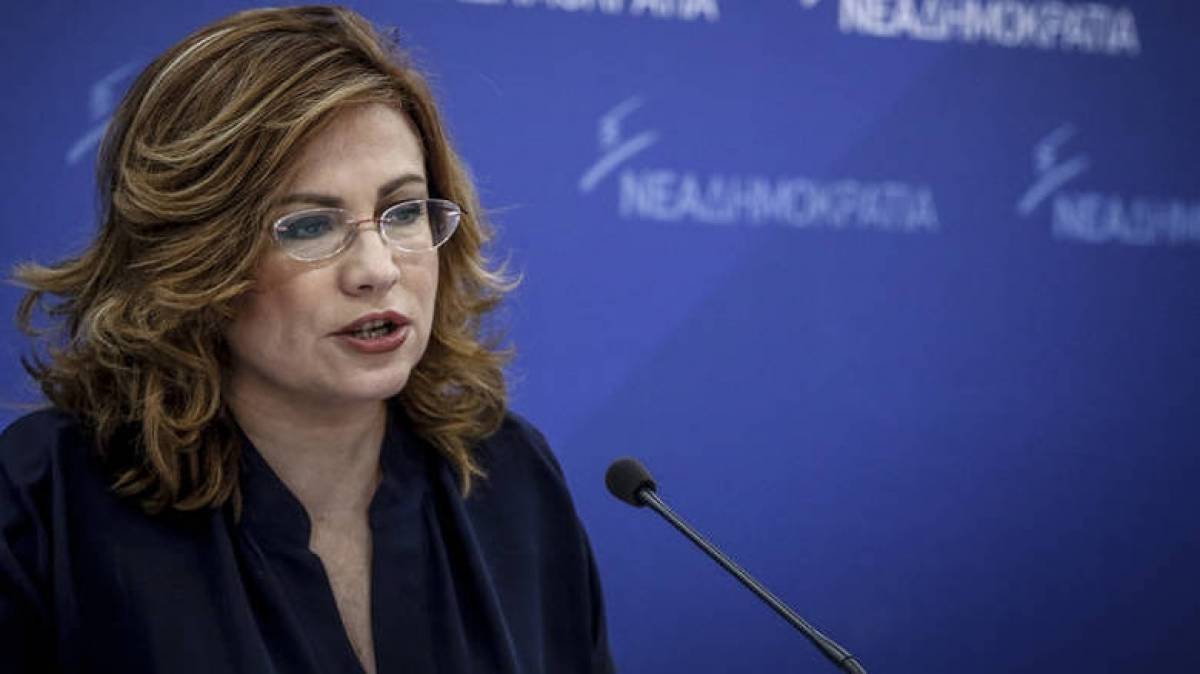 «Μυστική διπλωματία» της κυβέρνησης στο Σκοπιανό καταγγέλλει η Σπυράκη