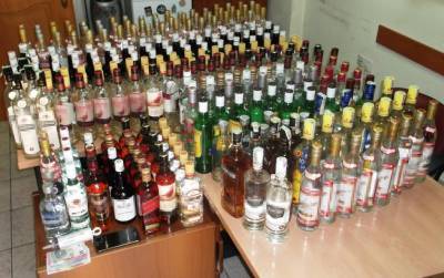 Εξαρθρώθηκε εγκληματική ομάδα που διακινούσε λαθραία αλκοολούχα ποτά