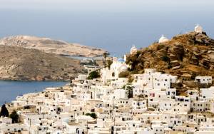 Δήμαρχος Ίου: Πάνω από 90% το ποσοστό εμβολιασμών στο νησί