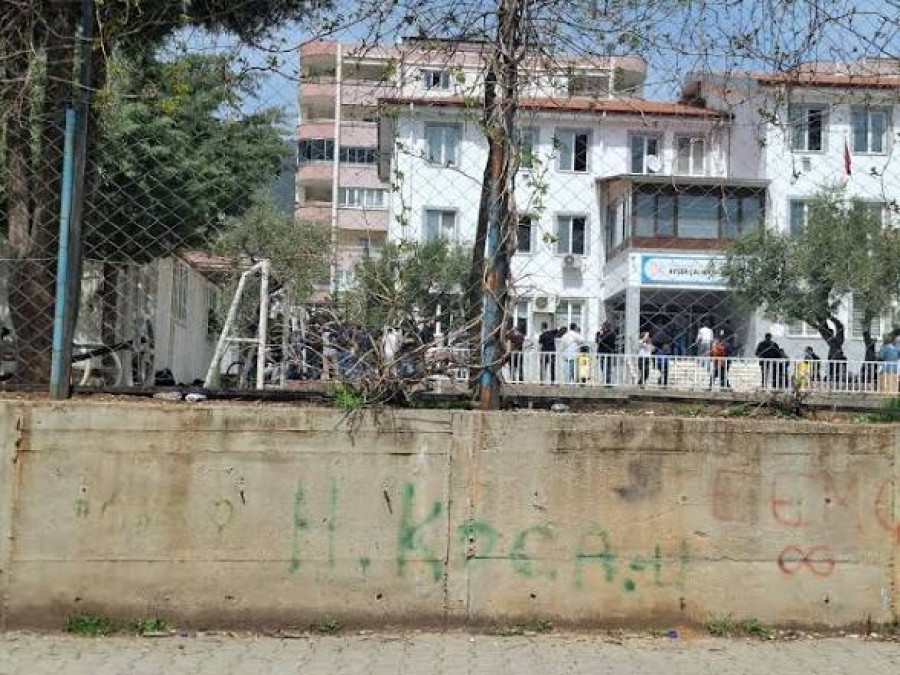 Μακελειό σε σχολείο στην Τουρκία: 9 νεκρoί, οι 8 ανήλικοι - Επικρίσεις από την αντιπολίτευση