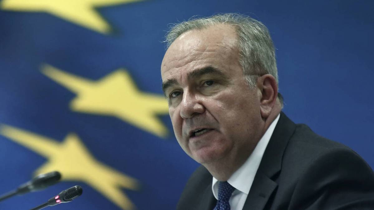 Παπαθανάσης: Πιθανή απαγόρευση των πανηγυριών μέχρι τέλος Αυγούστου