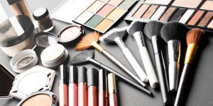 Καλλυντικά: Υποχρεωτική η ΣΣΕ των συμβούλων ομορφιάς- αισθητικών
