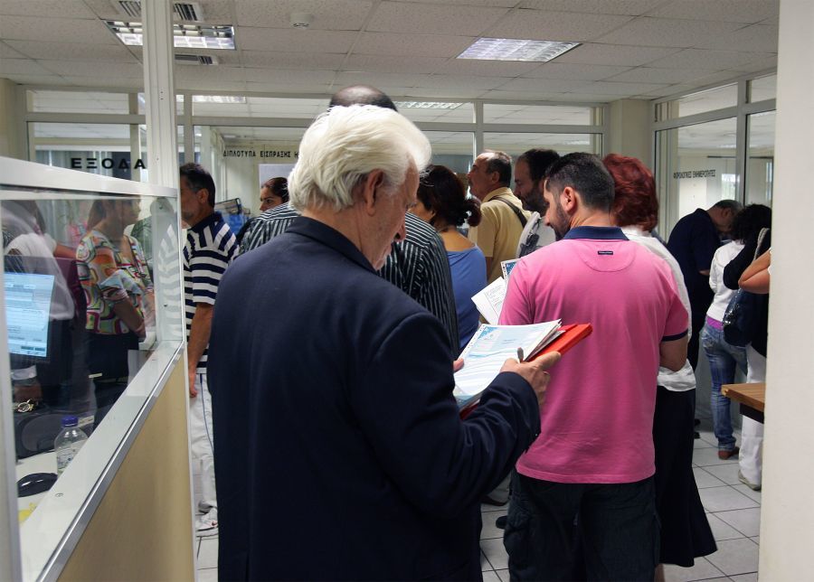 Οκτώ δισ. ευρώ νέα φέσια στο Δημόσιο το 2019