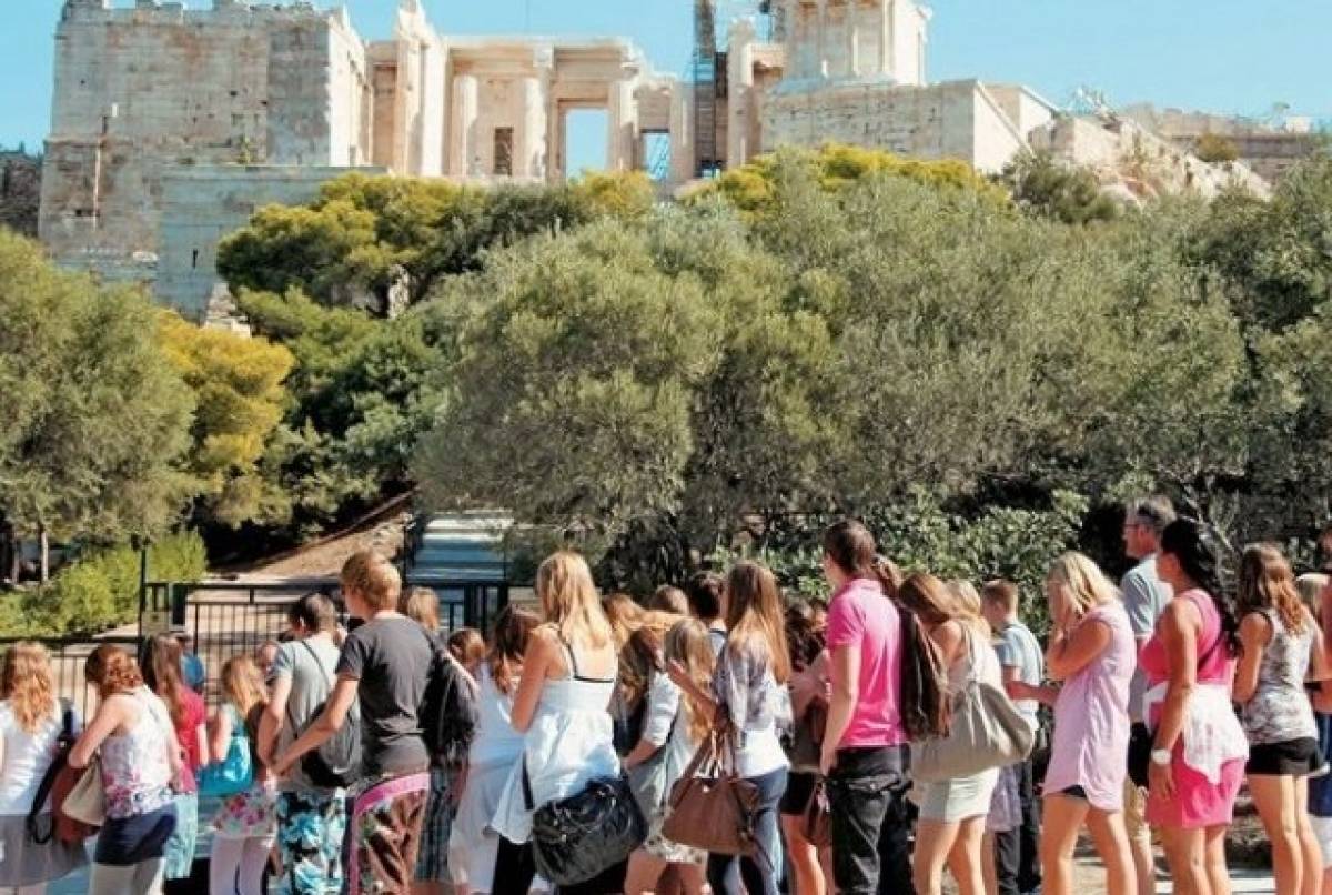 ΙΝΣΕΤΕ: Άνοδος 3,3% στις διεθνείς αφίξεις του εννεαμήνου