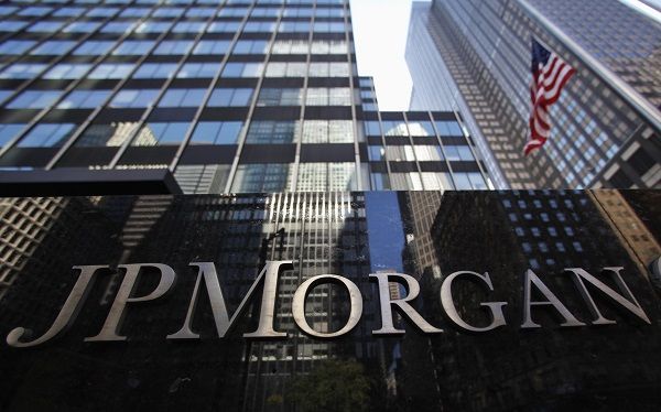 JPMorgan: Κινδυνεύουν 4.000 θέσεις εργασίας λόγω Brexit