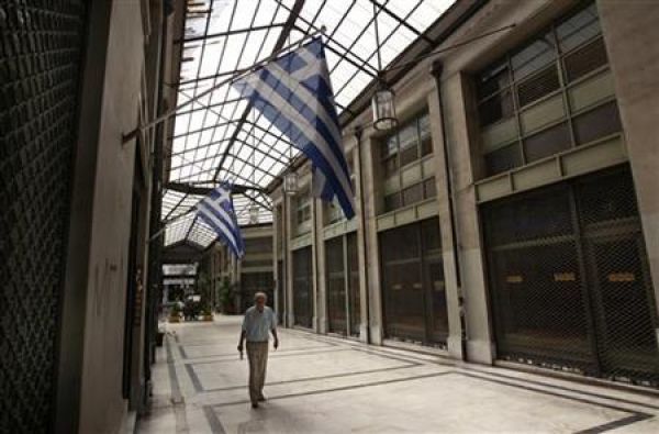 SZ: Επιπλέον 30 δισ. ευρώ και δύο χρόνια παράταση χρειάζεται η Ελλάδα