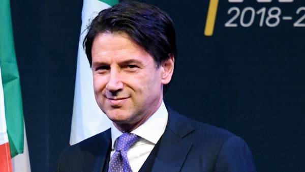 Κόντε: Πρέπει να ξεπερασθεί το κριτήριο της χώρας πρώτης άφιξης