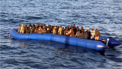 Τουλάχιστον 60 νεκροί από βύθιση φουσκωτού ανοιχτά της Λιβύης