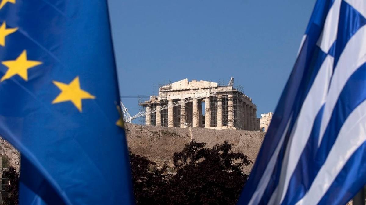 Bloomberg: Κινδυνεύει και η πρόωρη αποπληρωμή του ΔΝΤ
