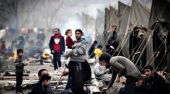 Ποιοι κερδίζουν χρήματα στις πλάτες των προσφύγων;