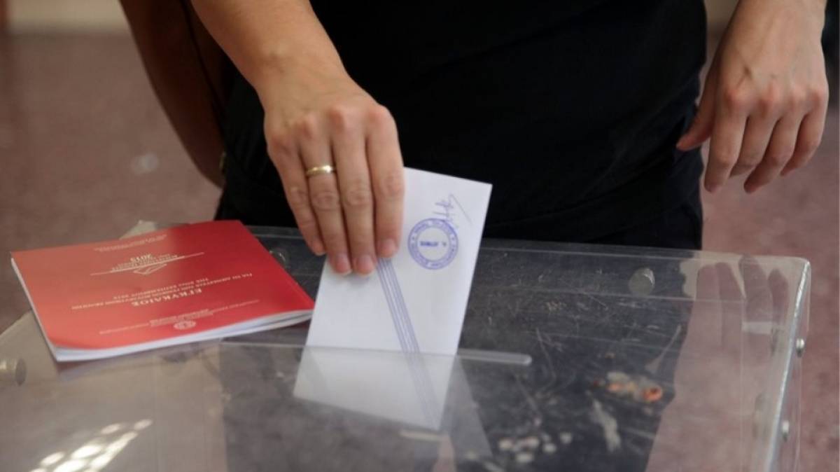 Δημοσκόπηση Pulse: Αγγίζει την αυτοδυναμία η ΝΔ με προβάδισμα 8,5% - Επτακομματική Βουλή