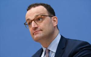 Η Γερμανία θέλει περισσότερα εμβόλια και από περισσότερες εταιρείες