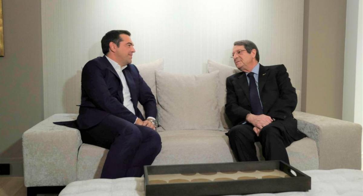 Οι άξονες συζήτησης της συνάντησης Τσίπρα - Αναστασιάδη