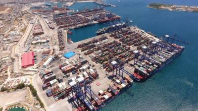 Πειραιάς: «Άλμα» στη διακίνηση containers το Μάρτιο