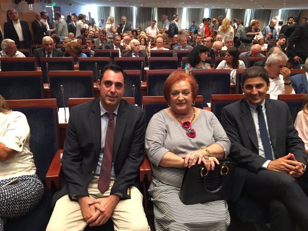 Η Μαριέττα Γιαννάκου επέστρεψε... σιδερένια